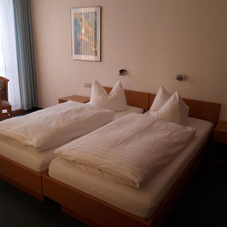 Hotel Zum Sportforum แบลงเคนบวร์ก ภายนอก รูปภาพ