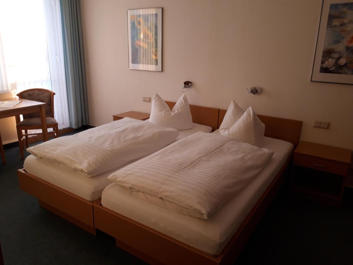 Hotel Zum Sportforum แบลงเคนบวร์ก ภายนอก รูปภาพ